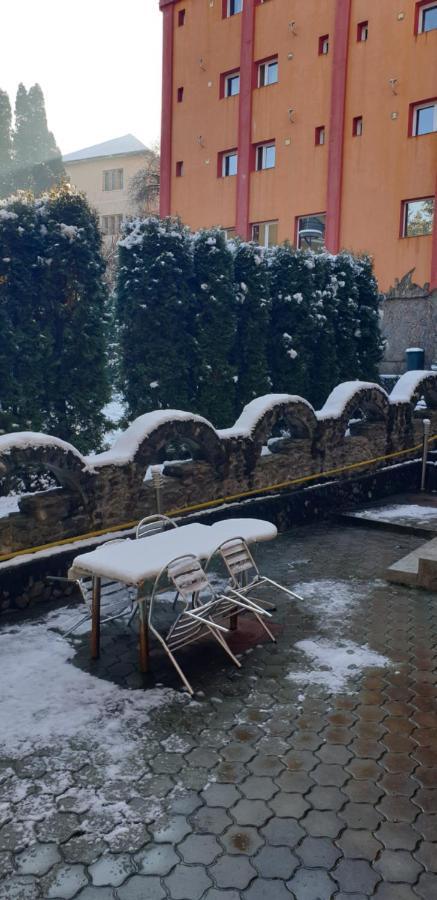 فندق Casa Rosa Băile Olăneşti المظهر الخارجي الصورة
